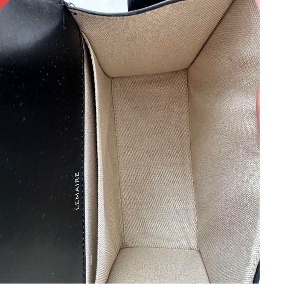 Lemaire camere bag black with dustbag and box in EUC-almost new - Picture 14 of 15